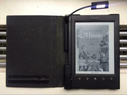 Nette e-reader Sony prs-t2 met Sony led hoes