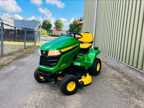 Nette en zware John deere X350 zitmaaier 2 cilinder mulch