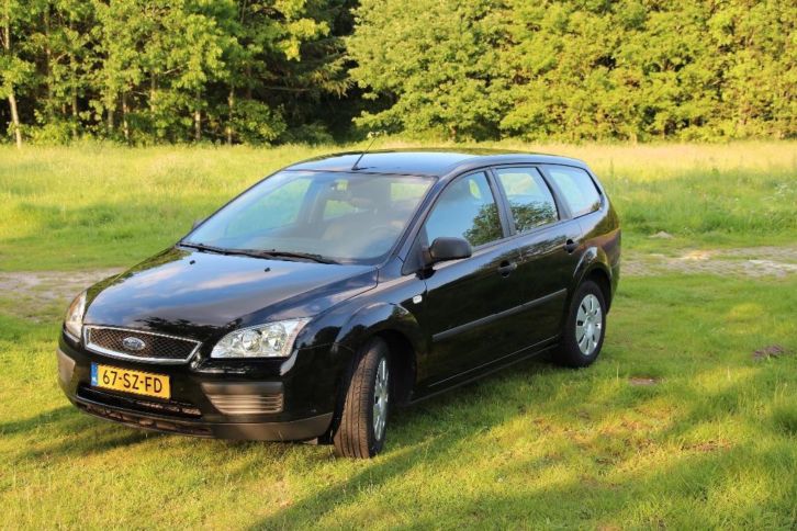 Nette Ford Focus 1.6 Station 2006 Zwart benzine