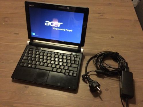 Nette goedwerkende 10 inch Acer laptop