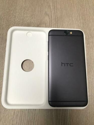 Nette HTC A9 carbon grey