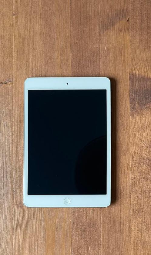 Nette iPad mini 2 Wi-Fi 16GB zilver met Retina beeldscherm
