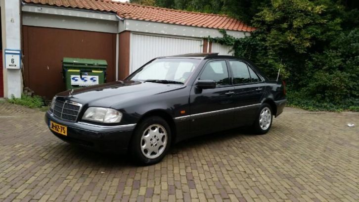 Nette Mercedes C-Klasse C220 AUT 03903995 Org. NL Auto APK