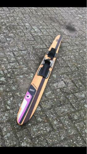 Nette Monoski voor achter de boot waterskies funtube