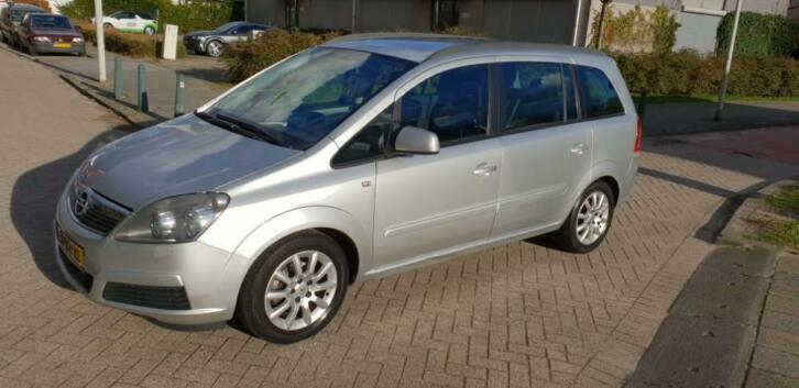 Nette Opel Zafira B MPV 7 persoons