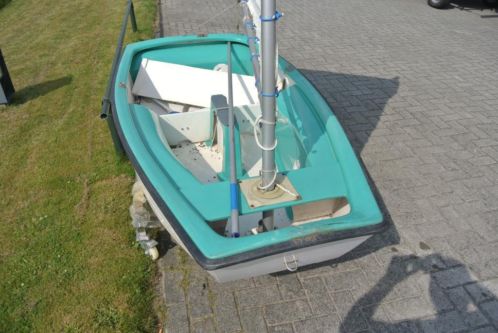  Nette Optimist compleet Slechts 550,- Zondag open 12 - 5 