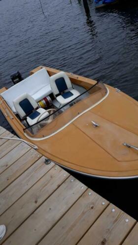 Nette placom speedtourboot te koop met 25 pk mercury