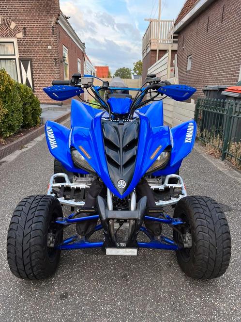 Nette Quat Yamaha Raptor 350cc blauw