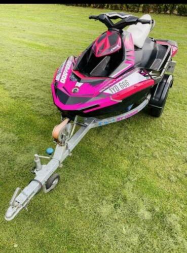 Nette Seadoo spark 2015 met jetloader