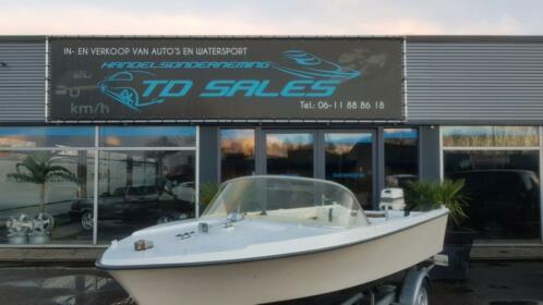 Nette speedboot compleet 30pk Johnson met pega kanteltrailer