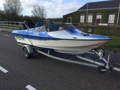 Nette speedboot voor in de vaart