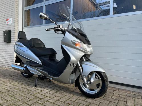 Nette Suzuki AN 400 Burgman Perfecte motorscooter. AN400