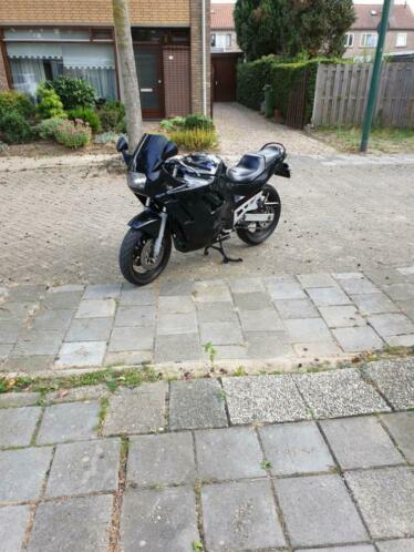 Nette Suzuki Gsx600f met SC PROJECT uitlaat