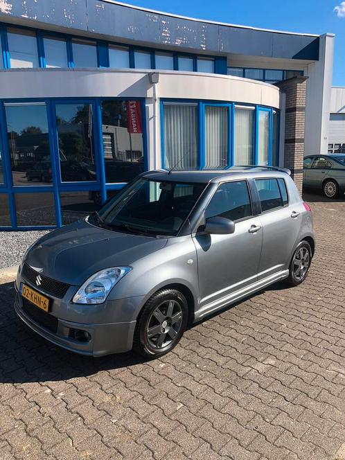 Nette Suzuki Swift 1.3 5D 2006 BODYKITCARPLAYNWE APKAIRCO