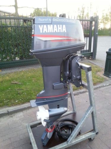 Nette Yamaha 60pk autolube buitenboordmotor. 34 Draai uur