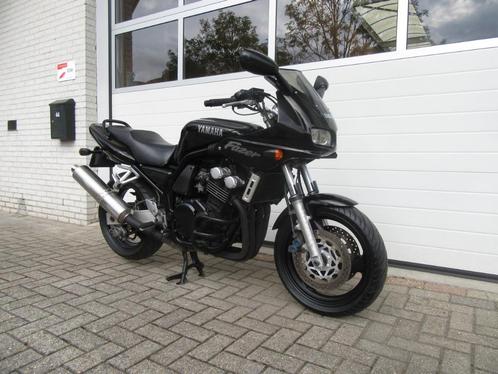 Nette Yamaha Fazer 600 FZS600H. Nette motor Inruil mogelijk