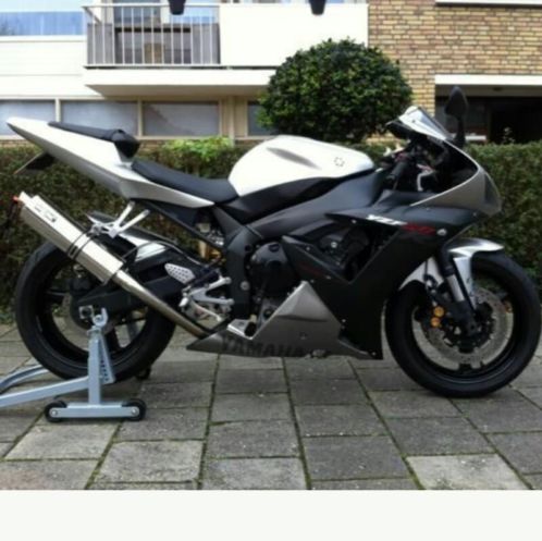 nette yamaha R1 2002 met 21041km