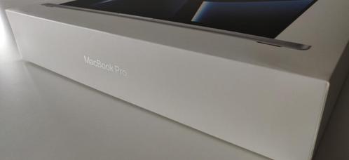 New amp unused MacBook Pro (2023) M2 Pro 16-inch Silver