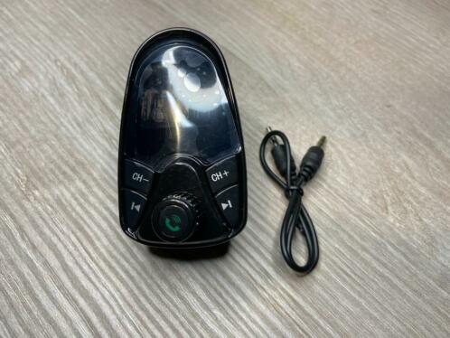 NEW Auto Bluetooth plug en play (Transmitter) incl AUX kabel