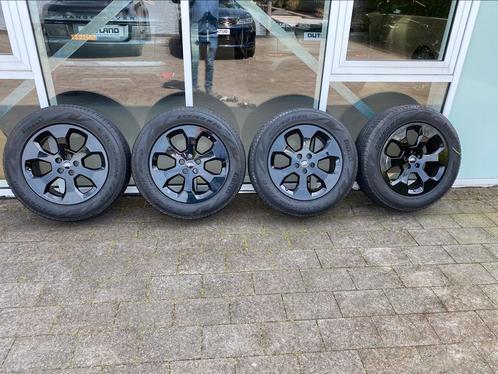 New Defender LM velgen set met banden 20 inch zwart