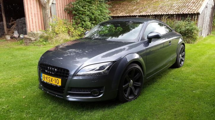 New model TT 3.2 V6 DSG Quattro 250PK Xenon Bose, Sonderstel