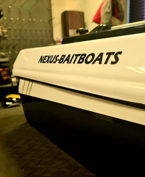 Nexus-baitboat onderlader incl Raymarine d5