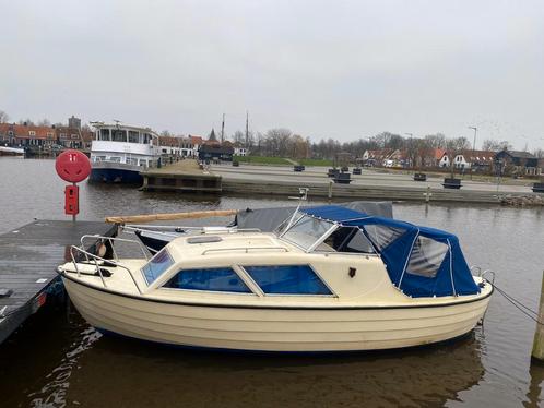 NIDELV24 ft met 4 cylinder sole diesel 35 pk slechts 7950