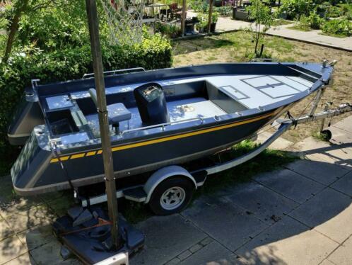 Nieuw 6 m. aluminium grachtenboot. extra breed. zonnedek