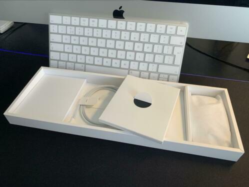 NIEUW Apple Bluetooth toetsenbord en Mighty Mouse 2