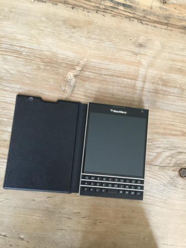 NIEUW BlackBerry Passport. 