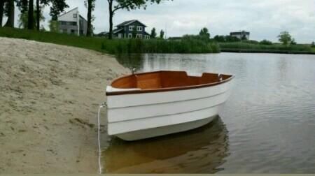 Nieuw gebouwd Kinder- Roeibootje, Speedbootje, Sloepje.... 