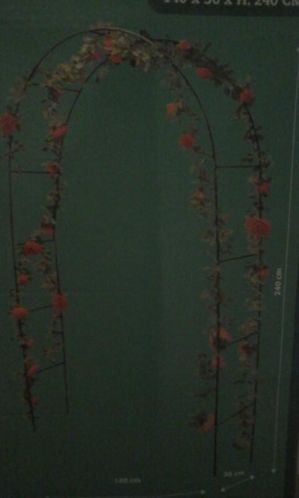 Nieuw in doos rozenboog