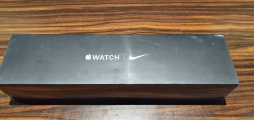 Nieuw In Seal Apple Watch Silver Aluminum Nike Edition