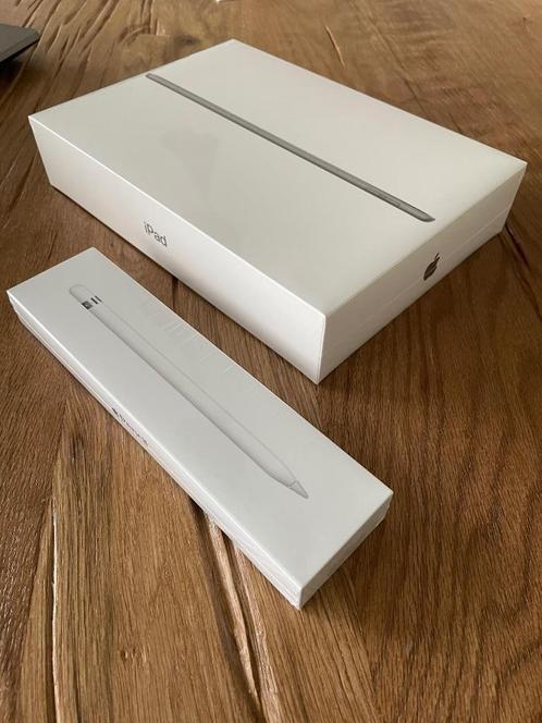 Nieuw iPad 9  Apple Pencil 1, ongeopend (sealed dozen)
