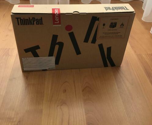 NIEUW Lenovo Thinkpad T490s i5 8265U 8GB RAM 256GB SSD 4G