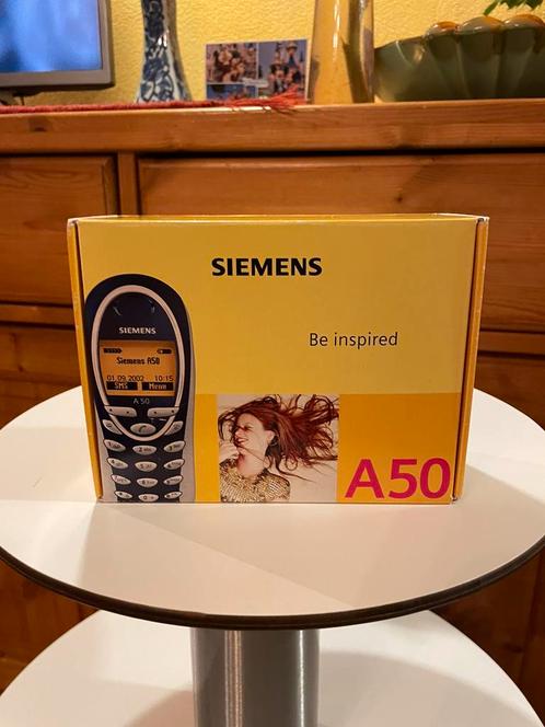 Nieuw oldskool mobiel toestel Siemens A50