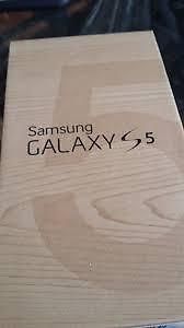 Nieuw ongebruikt Galaxy S5 Gold kleur 16gb,met koop bon.