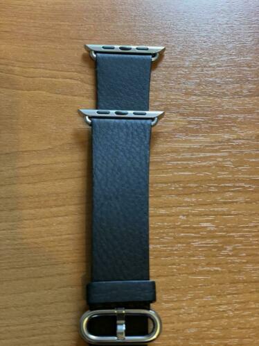 Nieuw Originele Leather Buckle Apple Watch Armband 4244mm