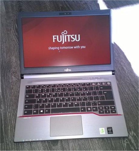 Nieuw Snelle Fujitsu lifebook i5-4300M 500GB SSHD 8GB SSD 