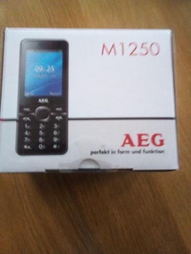 Nieuwe AEG M1250, duo sim, camera, bluetooth en simlockvrij