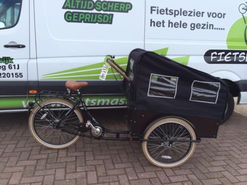 Nieuwe bakfiets mat zwart met 7 versnellingen opop 