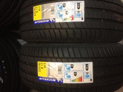 Nieuwe banden 225 45 17 Michelin dunlop demo