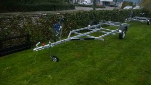 Nieuwe boot trailer 750 kg as voor boten tot 5.5 meter