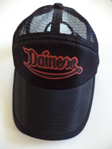 Nieuwe dainese cap