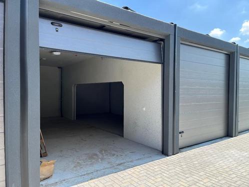 Nieuwe dubbele bedrijfsunit garagebox Alphen aan den Rijn