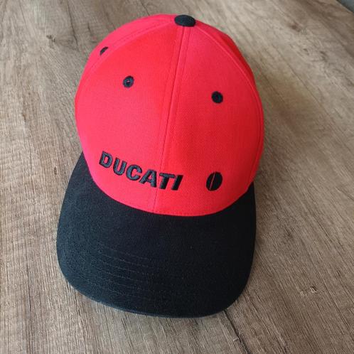Nieuwe Ducati Cap.