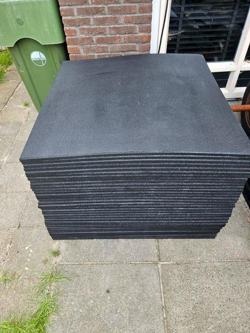 Nieuwe fitness tegels rubber vloer 34x 1x1m