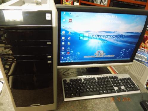 Nieuwe Medion Computer Met Toetsenbord en Muis