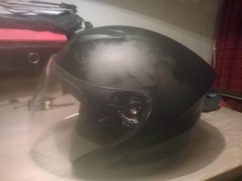 Nieuwe motorhelm Maat L