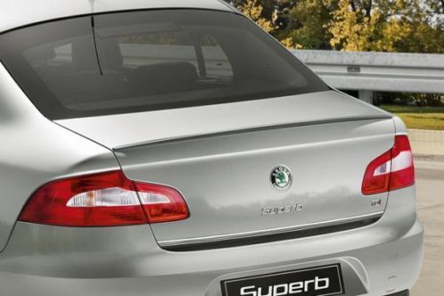 Nieuwe originele spoiler voor Skoda Superb Sedan